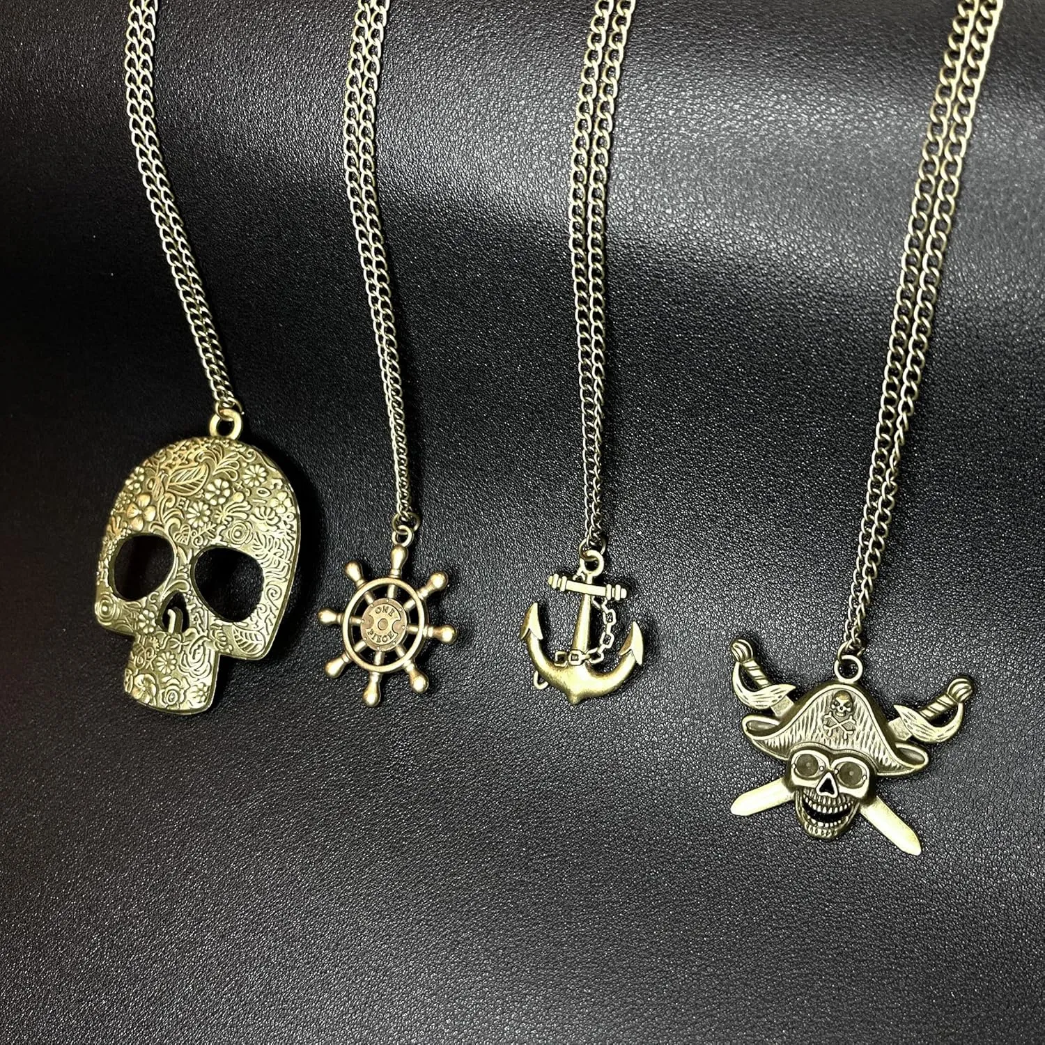 Classic Skull Necklace Pirates of The Caribbean Movies Cursed Aztec Coin Jewelry for Men Choker