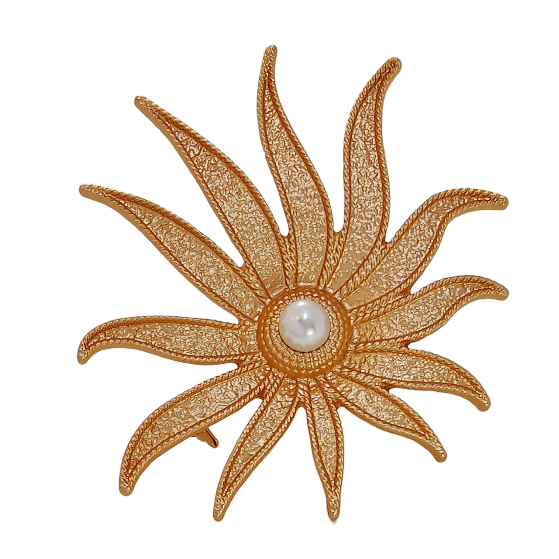 Minimalist Style Gold Texture Imitated Pearl Flower Brooch Pin Classy Jewelry